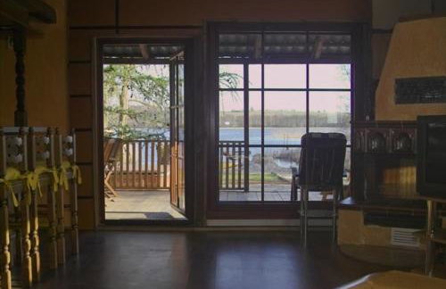 Domek letniskowy z linią brzegową i pomostem - Foto 2