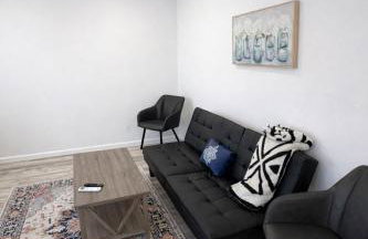 Stay in the Heart of Hillcrest! - Photo 11