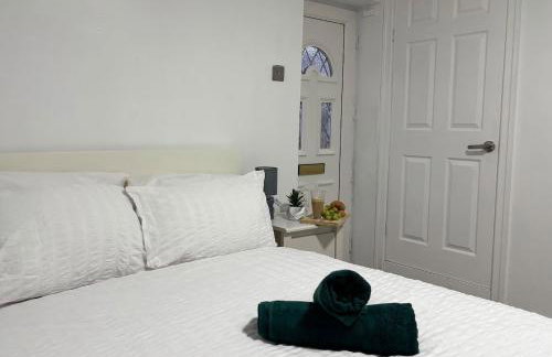 HNFC Stays - Home Away Wallsend - Photo 6