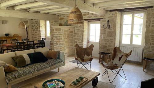 La Closerie de Gigny Maison Templiere avec Piscine,jacuzzi - Foto 3