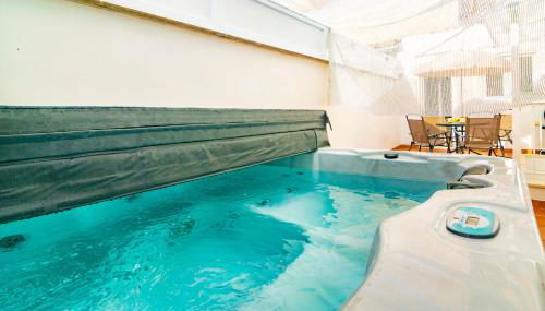 Centric in Palma With 3 Bedrooms and 1 Bathrooms - Photo 1