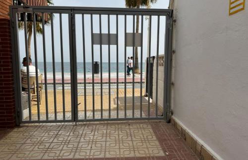 Apartamento en primera linea de la playa - Photo 6