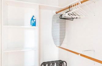 Jennifer's Chic Modern 1st Floor Apt Private Patio - Foto 15