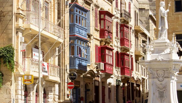 Maltas drei Städte im Oldtimerbus - Foto 3