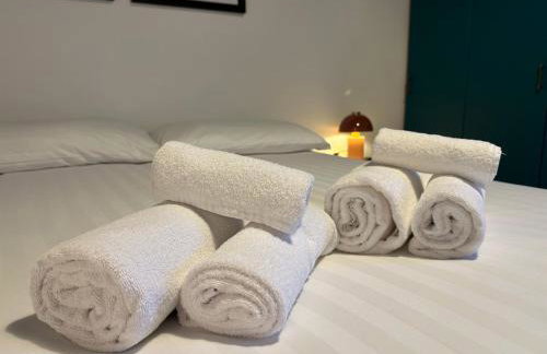 CallMeHome - Navigli Apartment - Authentic Milanese Stay - Foto 29