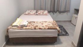 Kitnet independente confortável e muito bem localizada - Foto 2