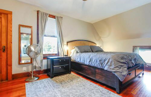 3 Mi to Road America Spacious Elkhart Lake Home! - Foto 17