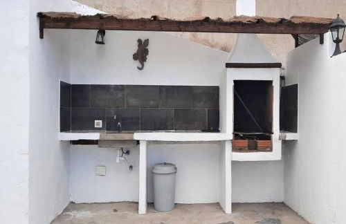 Charming Holiday Home in Arona with Private Heated Pool - Foto 37