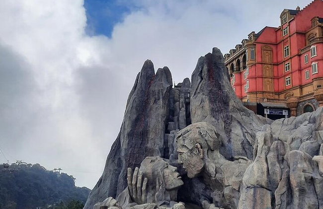 Ba Na Hills und Golden Bridge Tagestour - Foto 8