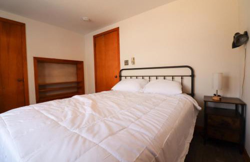 Spacious 6-bedroom house in charming Niagara Falls with AC - Foto 5