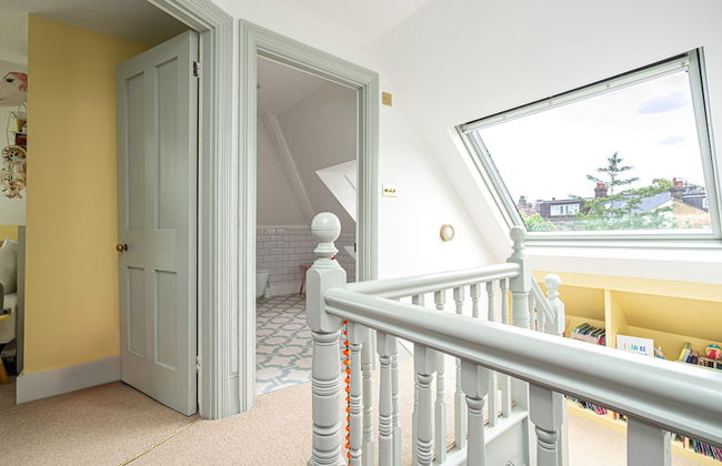 Chic and Colourful Family Home by Underthedoormat - Foto 44