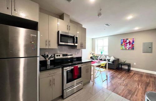 404 Rose in the city 1 BD living room in center city - Foto 27