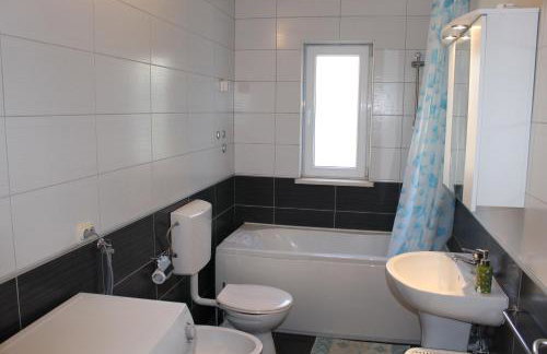 Apartment Franusic - Photo 10