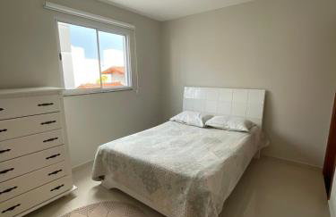 Apartamento em Poços - Varanda com Churrasqueira - Foto 5