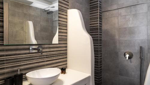 Aerial Apartments - Foto 4, Shower