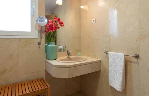 Vivienda con zona de trabajo, piscina y parking - Foto 22