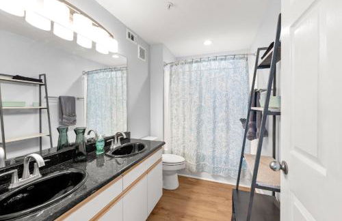 SeaGlass - Oceanfront with expansive balcony - Foto 25