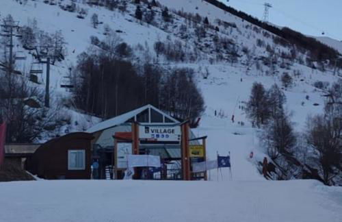 Studio les 2 Alpes au Village 1800m-Commerces et télésiège à 50m-Retour ski au pied - Photo 20