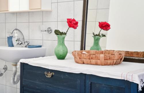 Palaiokastro Hillside Home 900m from the Beach - Foto 19