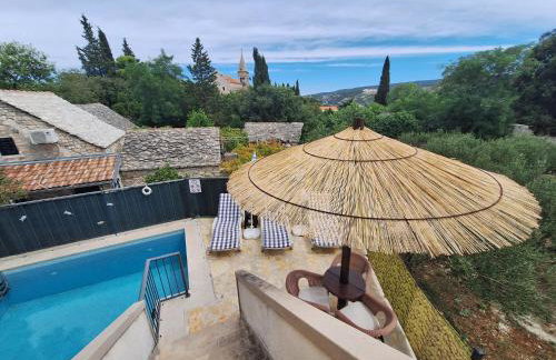 Brač Island Holiday Home With Pool And Sea View - Foto 1