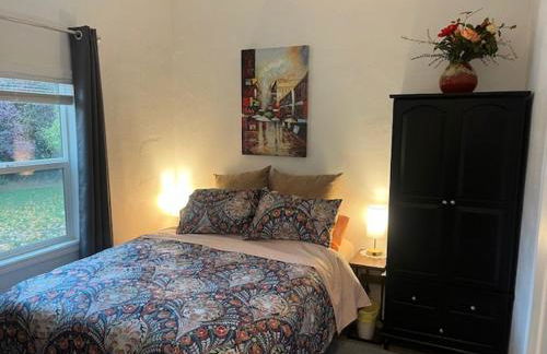 Cozy Cottage- just outside of the city! - Foto 24