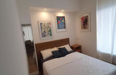 VINC & TROTTI HOUSE OF DÈJÀ-VU - Foto 1