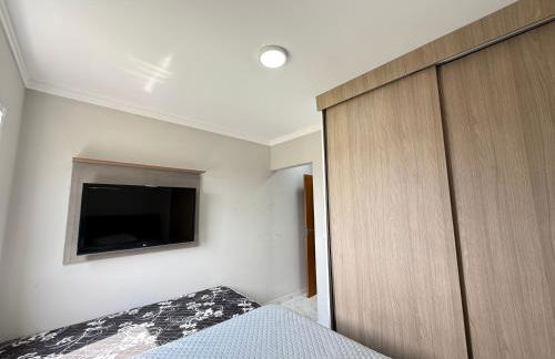 Apartamento Vista Mar Mirim 2 Dormitorios suite com Wifi para até 8 pessoas 1 vaga de estacionamento - Foto 11