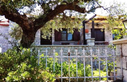 Atha-Tina:Traditional Stone Homes - Foto 28