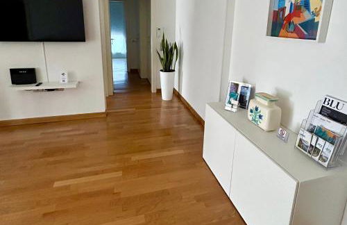 Riva Family Home - Central Apartment - Photo 4