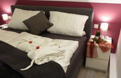 4 Sterne Ferienwohnung Schlossblick Sauna Pool Whirlpool pri - Foto 30