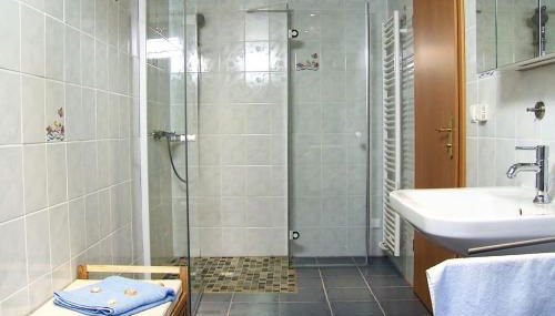 Ferienwohnung Alte Hütte - Foto 5, towels, Shower