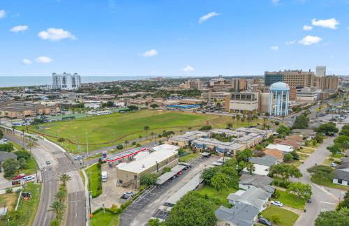 Sunny Hidden Retreat B – Ocean Town Gem - Foto 3