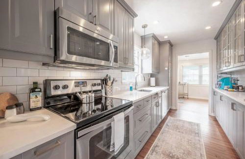 Heated Pool Oasis | Hilltop Hideaway Getaway - Foto 8