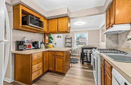 Newly Renovated 4 Bedroom 2 Bath Downtown Dearborn - Foto 11