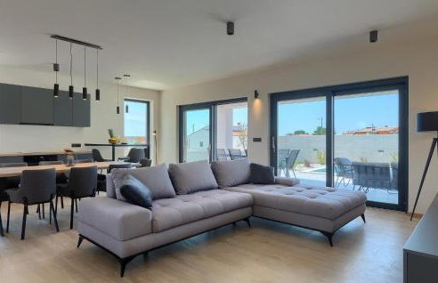 Villa Esire - Foto 4