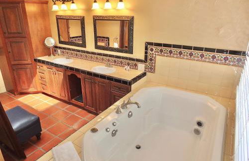 La Brisa - One Block from the Beach - Foto 58