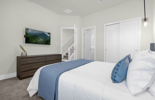 Upstay - Modern Family Townhome With Pool - Foto 18