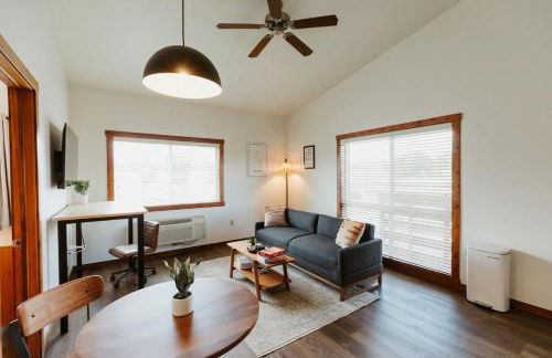 Mt Merritt Suite Logan Health Nearby - Photo 4