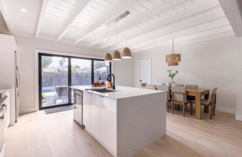 Modern Beach Home, Family Friendly, Heated Pool - Foto 3