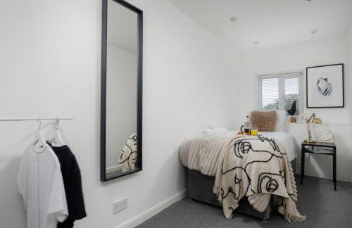 Stunning Penthouse Apartment - Sea view - Plymouth - Parking - By Habita Property - Foto 48