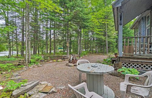 Rustic and Modern Home with Fire Pit on Tower Pond! - Foto 27