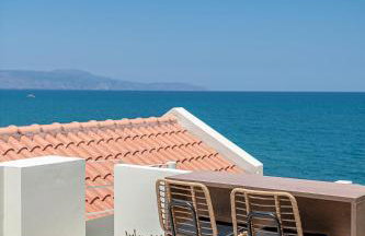 Lavender Suite with Sea View - Beach at your Doorstep - Photo 1