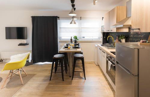 Memories - 2BR Apartment - Free Parking - Photo 11