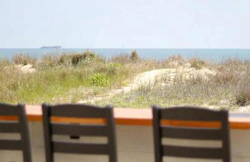 Sojourn The Lighthouse Beach Front Resort Villa - Photo 15