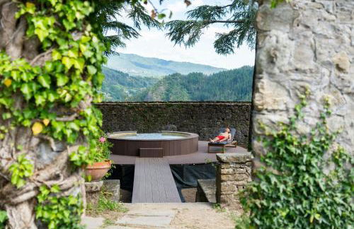 Historic Castle Overlooking Garfagnana Valley - Foto 34