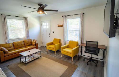 Renovated 2 Bed Walltown Home Walk to Duke! B - Foto 1