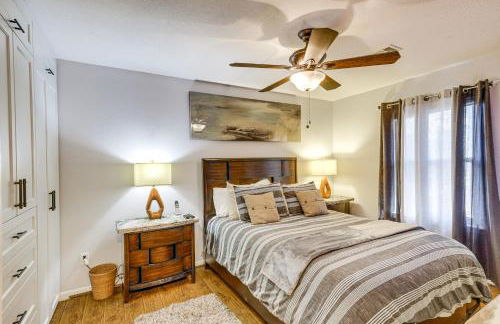 Dog-Friendly Cypress Vacation Rental with Lanai! - Foto 25