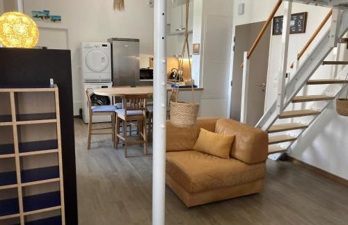 Studio neuf avec mezzanine au cœur de Le Palais - FR-1-418-267 - Photo 4