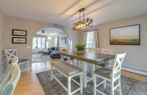 Spacious Eagle Lake Home with Fireplace and Deck - Foto 6