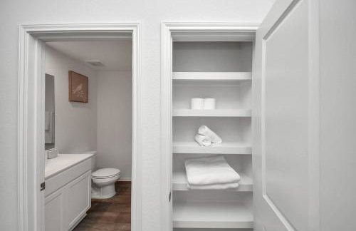 Marice Escape at Fulshear with Community pool - Foto 22